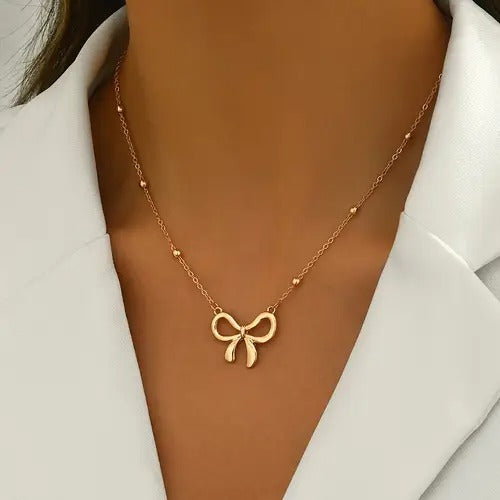 BOW PENDANT NECKLACE